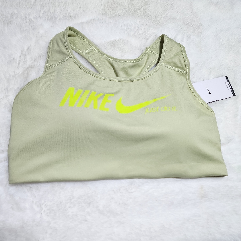 ☄️Nike Swoosh Icon Clash Sports Bra Medium Support Plus